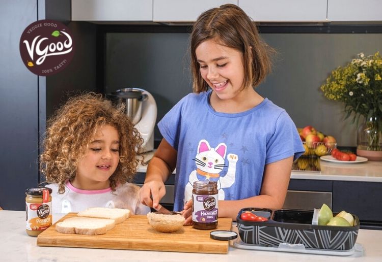 Image of kids making a sandwich VGood HazelNOT Choc Spread Review