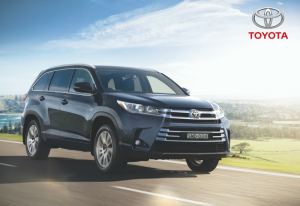 Toyota Kluger Grande on the road.